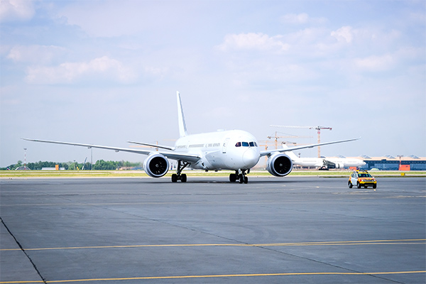 Hợp 50% vật liệu làm máy bay Boeing 787 là vật liệu tổng hợp